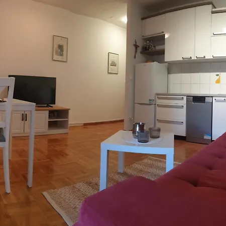 Apartment Vesna 2 Persons *