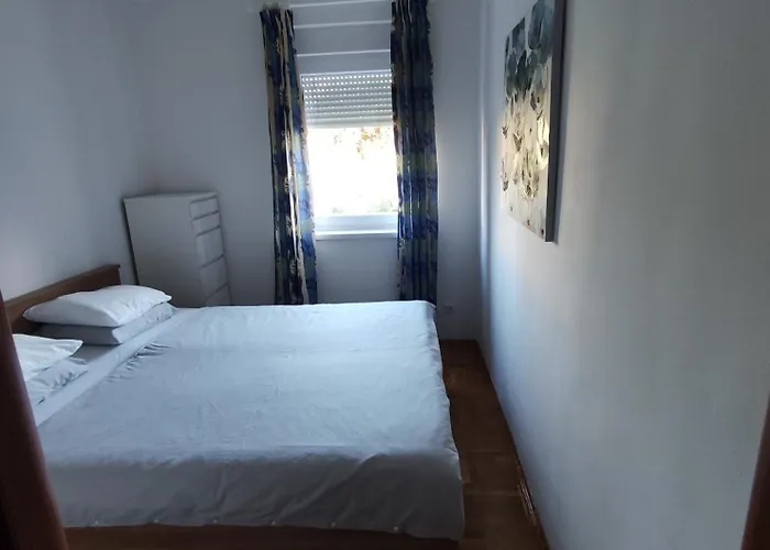 Vesna 2 Persons Njivice